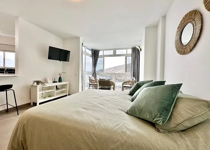 Feel D تاكورونتي