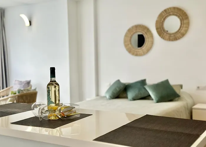 Feel D شقة تاكورونتي