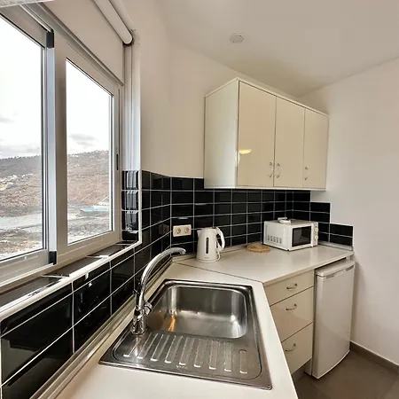 Apartment Feel D *